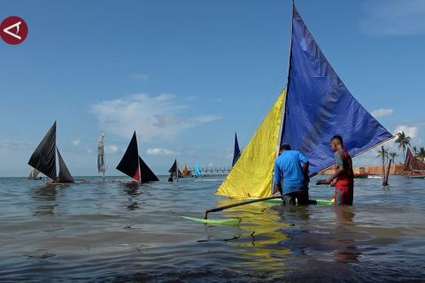 Polresta Barelang eratkan hubungan masyarakat lewat lomba Jong