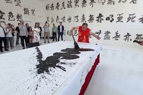 Perpaduan kaligrafi dan Kung Fu China pikat pengunjung di New York