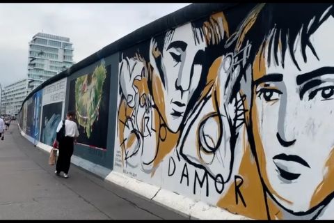 The East Side Gallery ceritakan runtuhnya tembok Berlin