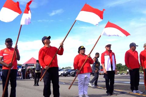 Pemprov Papua Tengah bagikan 10.000 bendera Merah Putih sambut HUT RI
