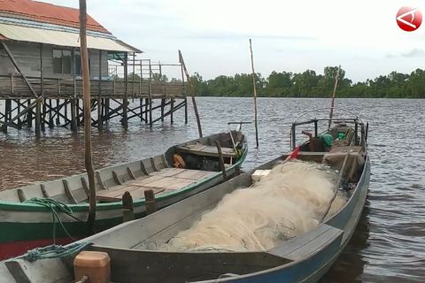 DPRD Seruyan minta dinas terkait cek kondisi perairan di danau