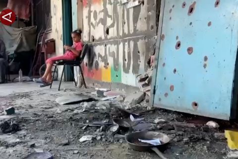 Israel serang sekolah di Gaza, anak-anak & perempuan jadi korban