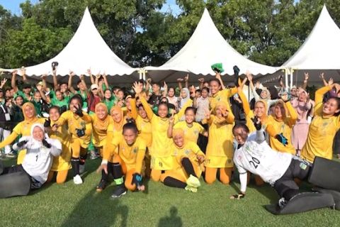 Semangat suporter bantu hoki putri outdoor Sumut kalahkan Jatim 4-0