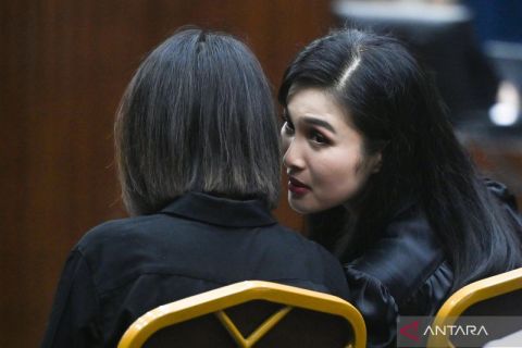 Sandra Dewi jadi saksi suaminya Harvey Moeis pada sidang kasus korupsi tata niaga timah