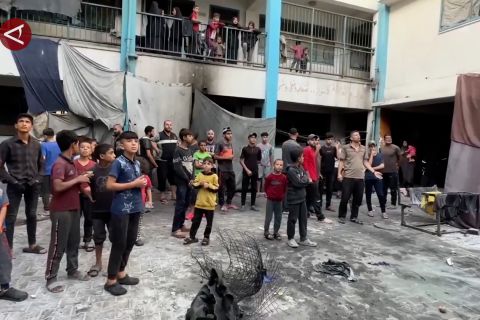 19 orang tewas dalam penembakan Israel di sekolah pusat Gaza