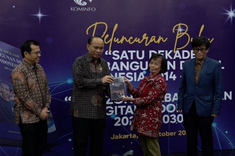 Kemenkominfo luncurkan buku Satu Dekade Pembangunan Digital Indonesia