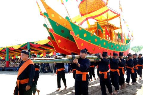 Mengenal makna tradisi Padaw Tuju Dulung suku Tidung Tarakan