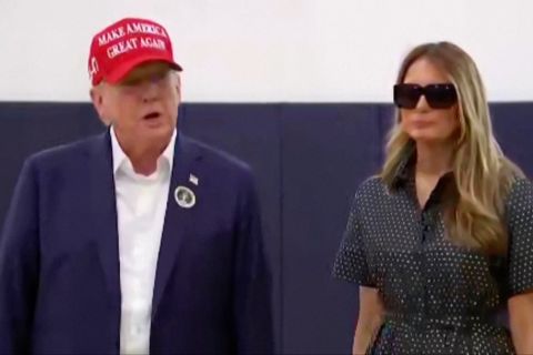 Donald Trump dan Melania berikan suara di Florida