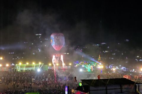 Festival balon udara panas digelar di Myanmar timur