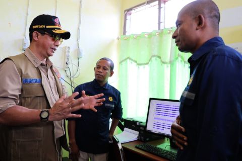 Kepala BNPB tinjau pos pemantau Gunung Lewotobi Laki-laki