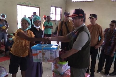 BNPB tinjau dua lokasi pengungsian pascaerupsi Lewotobi Laki-Laki