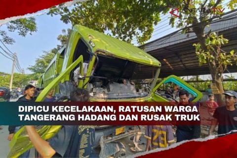 Dipicu kecelakaan, ratusan warga Tangerang hadang dan rusak truk