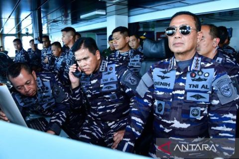 Tepat sasaran! TNI AL luncurkan Rudal Exocet MM-40 B3 ke Pulau Gundul - VIDEO