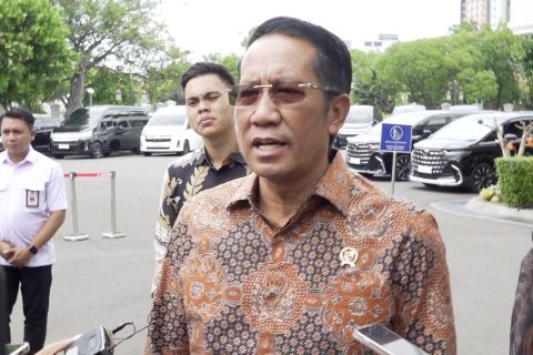 Menkum tanggapi wacana kepala daerah dipilih DPRD