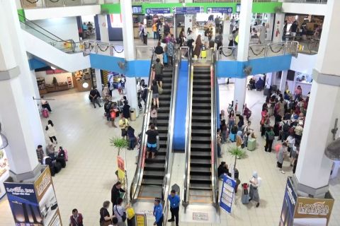 Pelintas di Pelabuhan Batam Center cuma butuh 15 detik via autogate