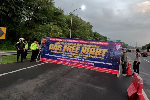 Puncak Bogor berlakukan Car Free Night, jalur kendaraan dialihkan