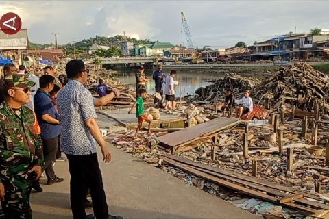 Penataan bantaran sungai Samarinda untuk penanganan banjir & wisata