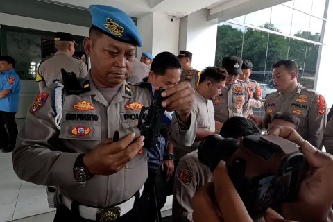 Polres Bogor periksa puluhan senpi milik anggota, dua diamankan