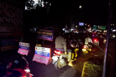 40.000 kendaraan rayakan malam tahun baru di Puncak Bogor