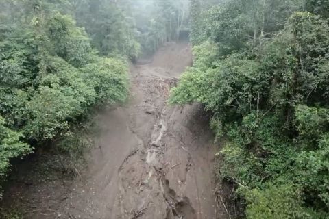 BPBD Jember waspadai 15 titik longsor di kaki gunung Raung