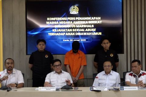 Imigrasi amankan buronan US Marshals pelaku kekerasan seksual anak