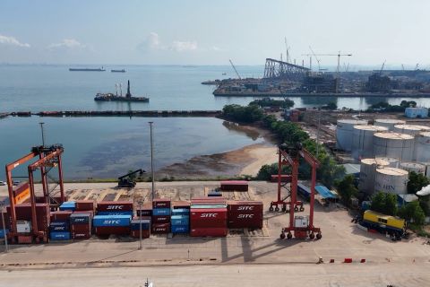 Batam berpeluang kembangkan usaha pelabuhan dekat Selat Malaka