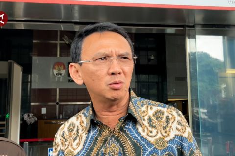 Penjelasan Ahok usai diperiksa KPK sebagi saksi kasus korupsi LNG