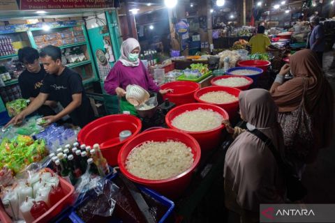 Penjualan kolang-kaling saat Ramadhan