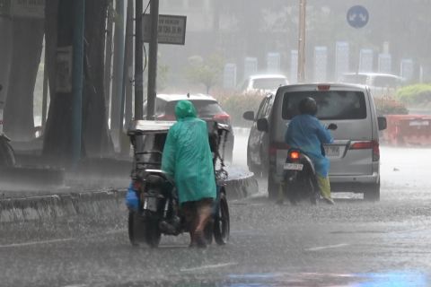 Curah hujan tinggi di Sumsel, BMKG minta delapan daerah waspada