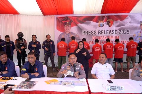 Polda Sulsel bongkar sindikat pemalsuan STNK, 7 pelaku dibekuk