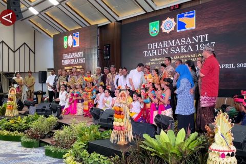 Umat Hindu di Kota Batam rayakan Dharmasanti