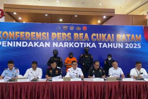 Bea Cukai Batam ungkap upaya penyelundupan narkotika dalam sol alas kaki