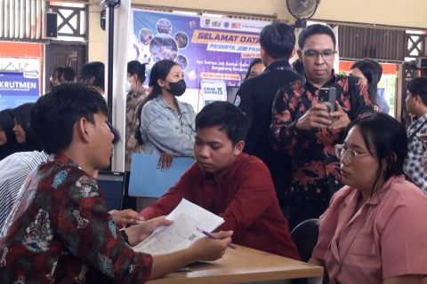SMK 4 Palangka Raya gelar Job Fair untuk fasilitasi pencari kerja