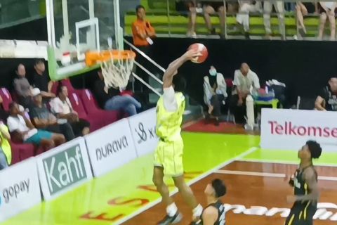 Satya Wacana pecundangi Pacific Caesar 88-84