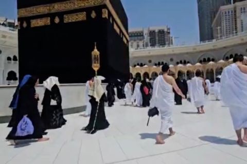 Jarang terjadi!  Mataf Masjidil Haram sepi di awal musim haji