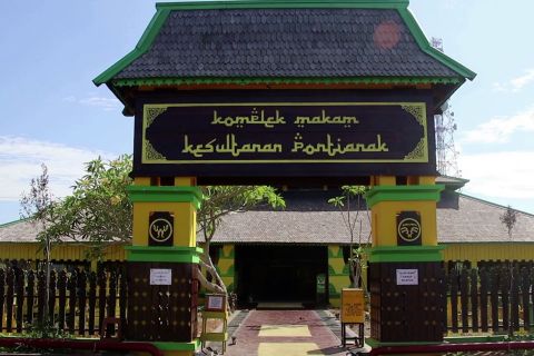 Makam Kesultanan Pontianak resmi jadi cagar budaya
