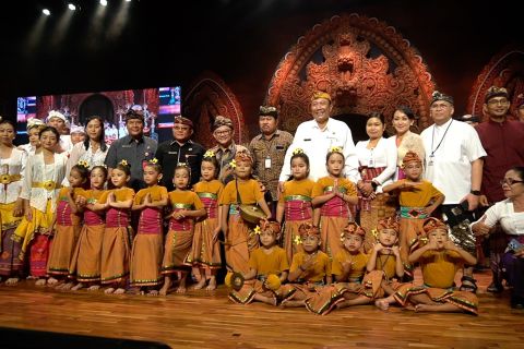 Mendikdasmen luncurkan '7 Kebiasaan Anak Indonesia Hebat' di Bali