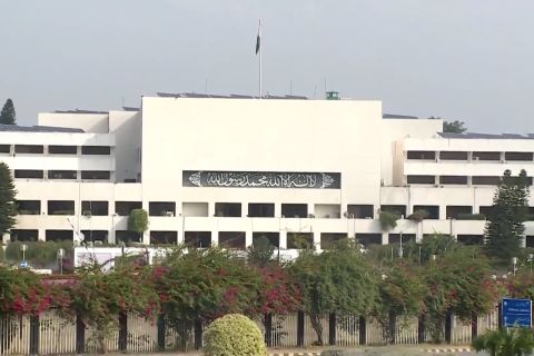 Pakistan sepakat perpanjang gencatan senjata dengan India
