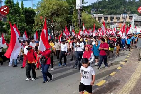 Ratusan warga Jayapura ramaikan gerak jalan peringati Hardiknas 2025