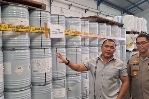 Polri bongkar perdagangan ilegal bahan kimia berbahaya sianida