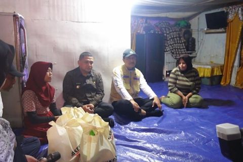 Mensos tinjau kondisi rumah Naila calon siswi Sekolah Rakyat Makassar