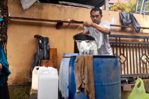 DPRD Ternate minta pangkalan minyak tanah utamakan layanan pada warga