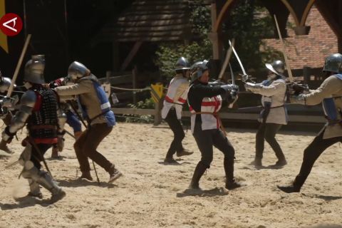 Mengintip Festival Abad Pertengahan yang mengagumkan  di Prancis
