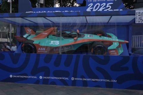 Mobil lebih canggih dan ramah lingkungan ramaikan Jakarta E-Prix 2025