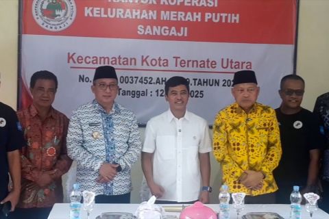 Wamenkes apresiasi penggunaan Koperasi Merah Putih untuk bangun klinik