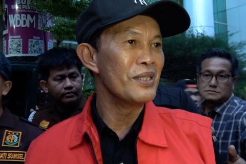 Jadi tersangka korupsi Pasar Cinde, eks Wali Kota Palembang minta maaf