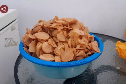 Memanfaatkan limbah buah pala jadi produk bernilai ekonomi