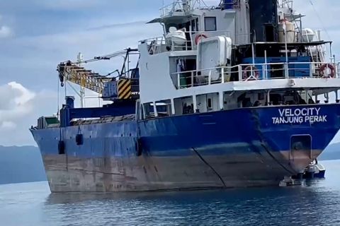 Polisi investigasi kapal Velocity yang kandas di Raja Ampat