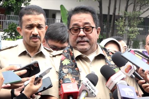 Rano Karno sebut Food Station Tjipinang bantah oplos beras