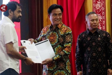 Yusril tegaskan yang berkantor di Papua personalia, bukan Wapres